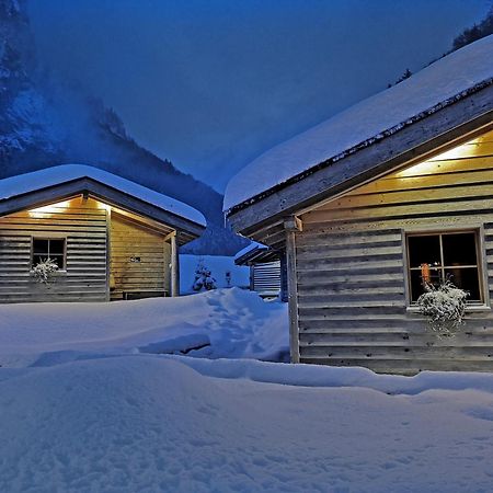 Huettenhotel Husky Lodge Muotathal Εξωτερικό φωτογραφία