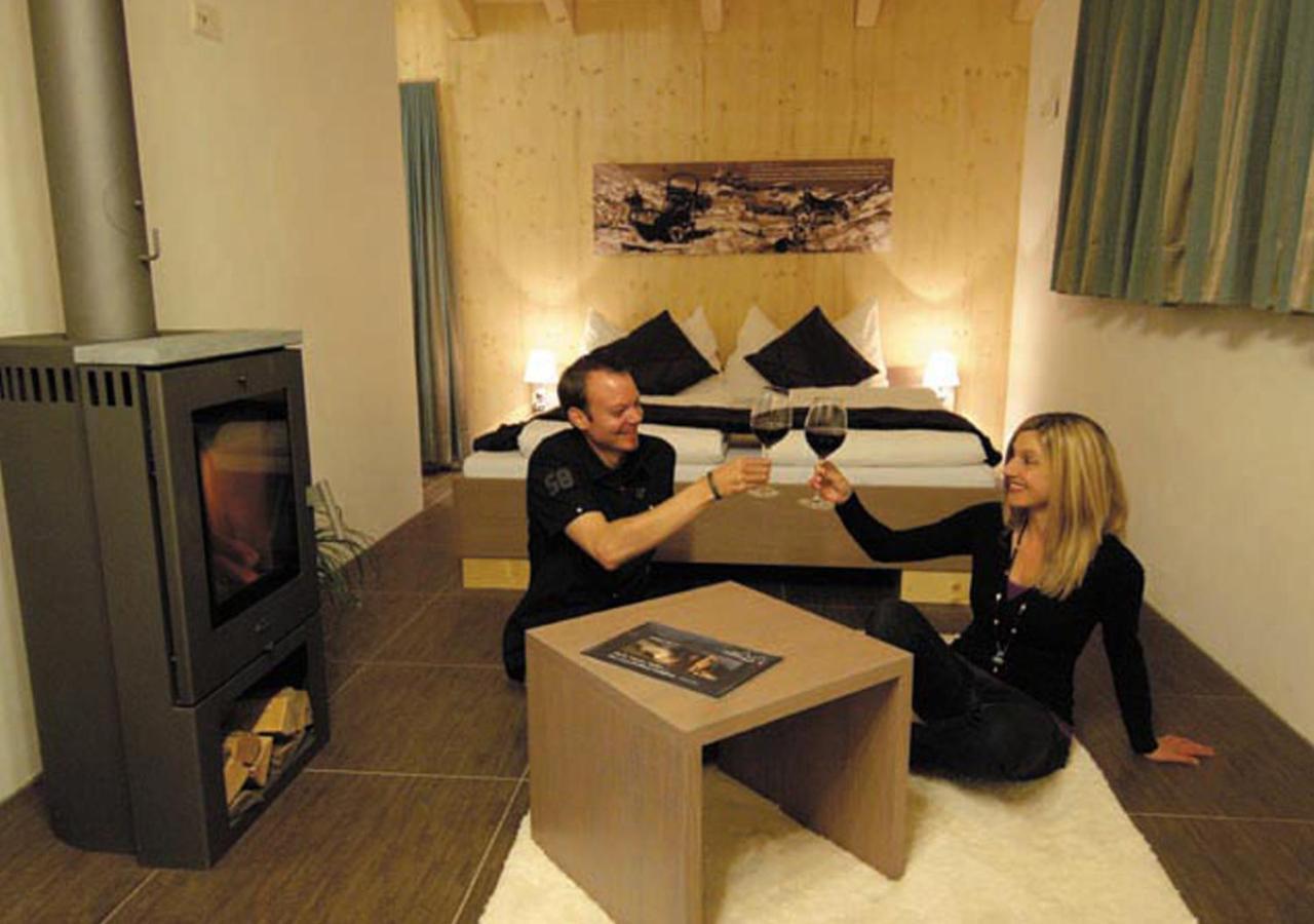 Huettenhotel Husky Lodge Muotathal Εξωτερικό φωτογραφία