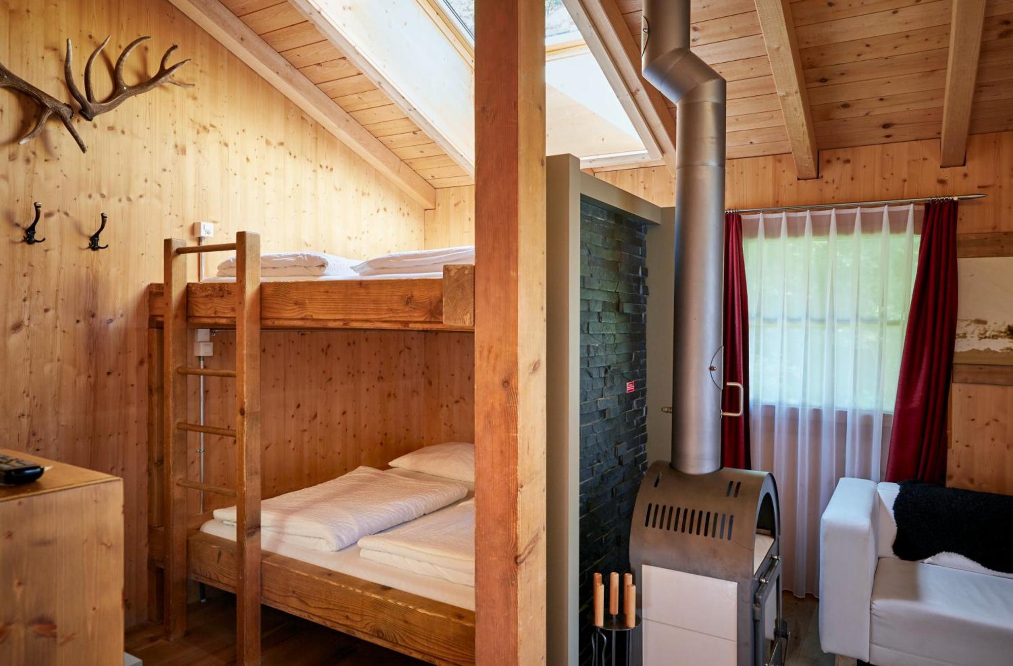 Huettenhotel Husky Lodge Muotathal Εξωτερικό φωτογραφία