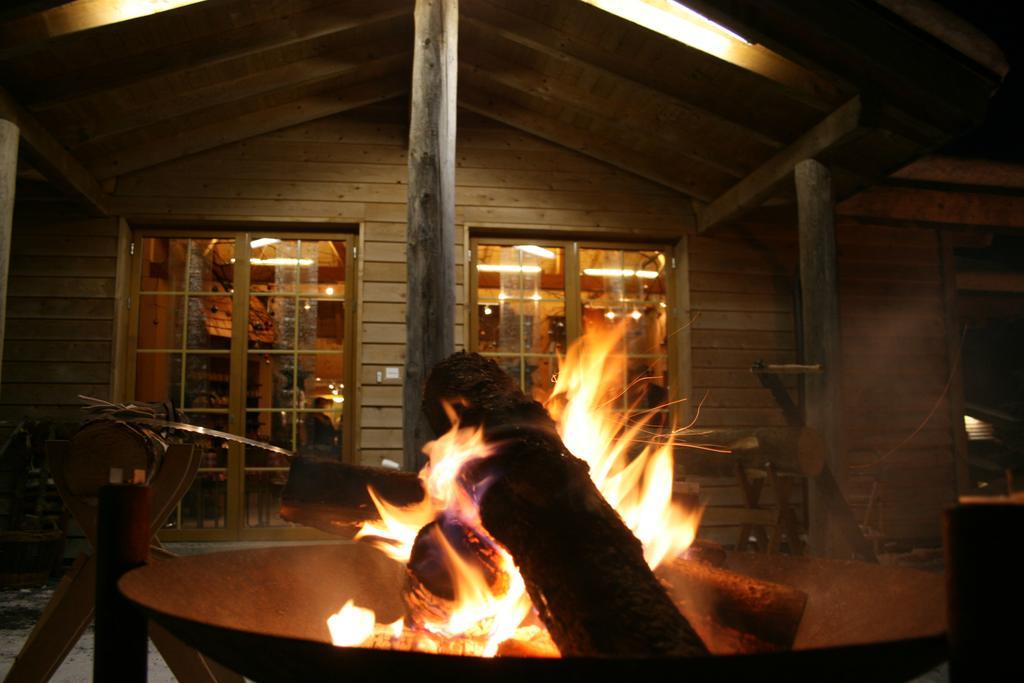 Huettenhotel Husky Lodge Muotathal Εξωτερικό φωτογραφία