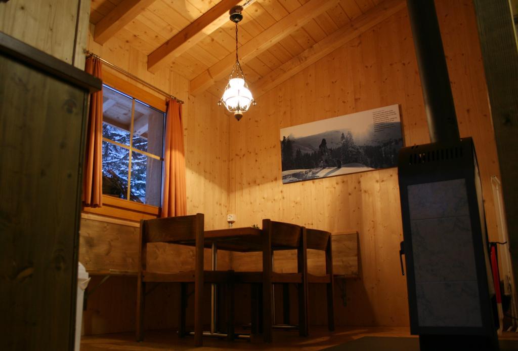 Huettenhotel Husky Lodge Muotathal Δωμάτιο φωτογραφία