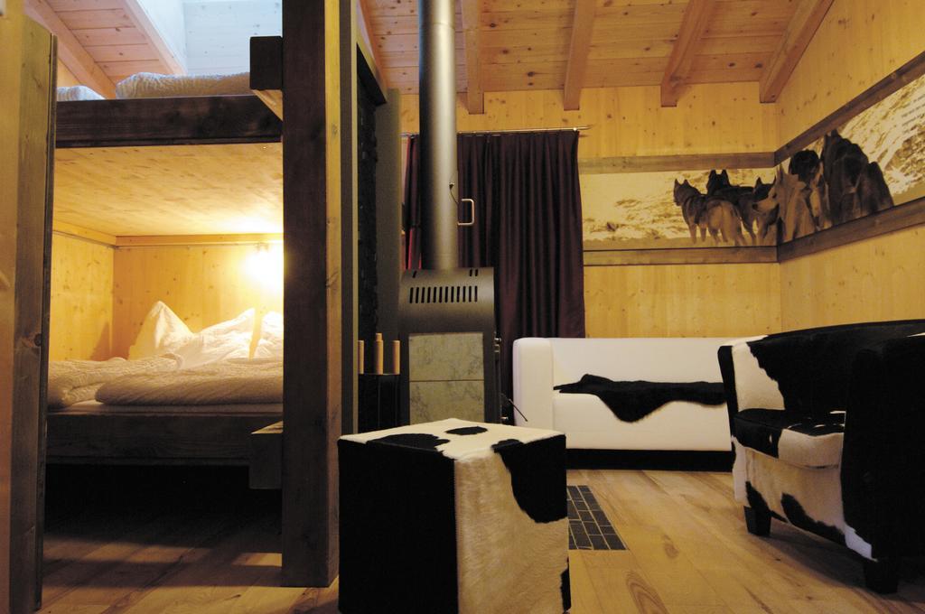 Huettenhotel Husky Lodge Muotathal Δωμάτιο φωτογραφία